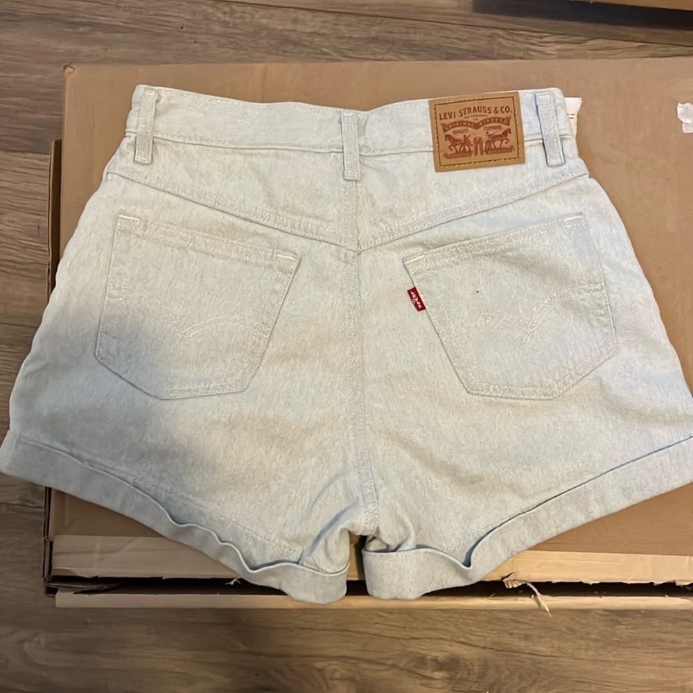 Levis jean shorts